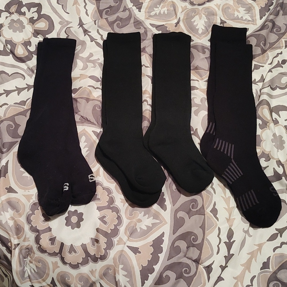 4 pairs of boys baseball socks long black